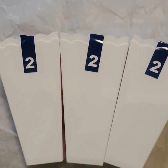 Red and White Popcorn Boxes - Picture 2 of 3